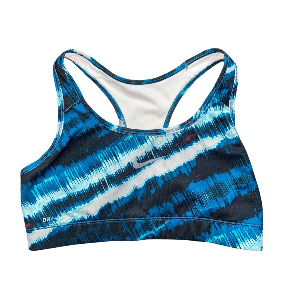 Size medium Nike sports bra